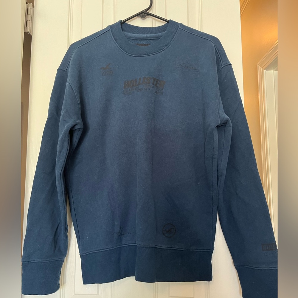 Hollister sweatshirt